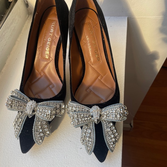 Kurt Geiger Black Bow Heels - Picture 2 of 6